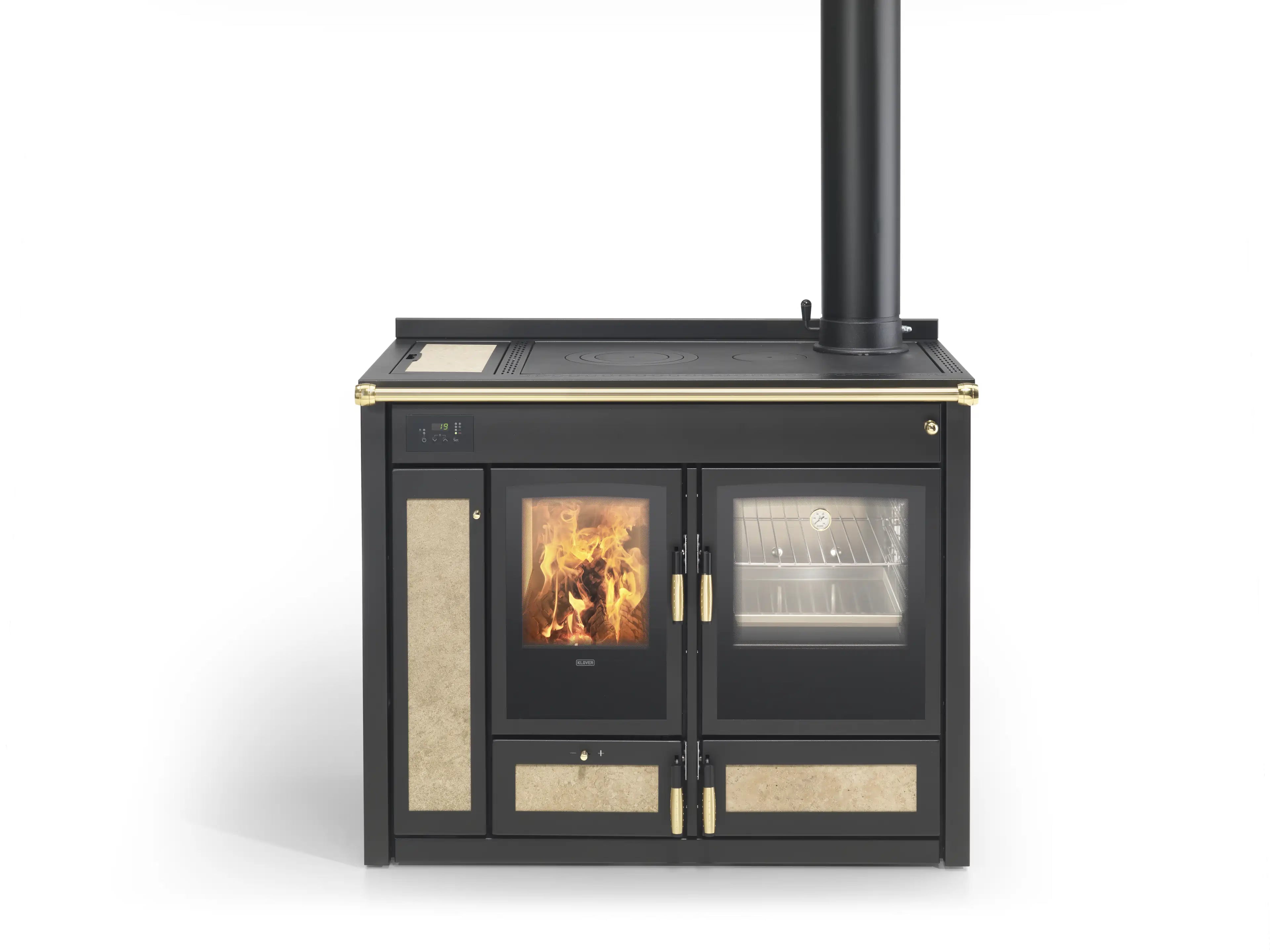 Termostufa a legna Klover Altea Country con forno, vista frontale con porta e dettagli in stile rustico.