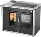 Termostufa a legna Klover Altea con forno, vista frontale con porta in vetro e dettagli in acciaio inox.