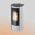 Stufa a pellet Klover Omega 120S Air con pannello frontale nero e display digitale.