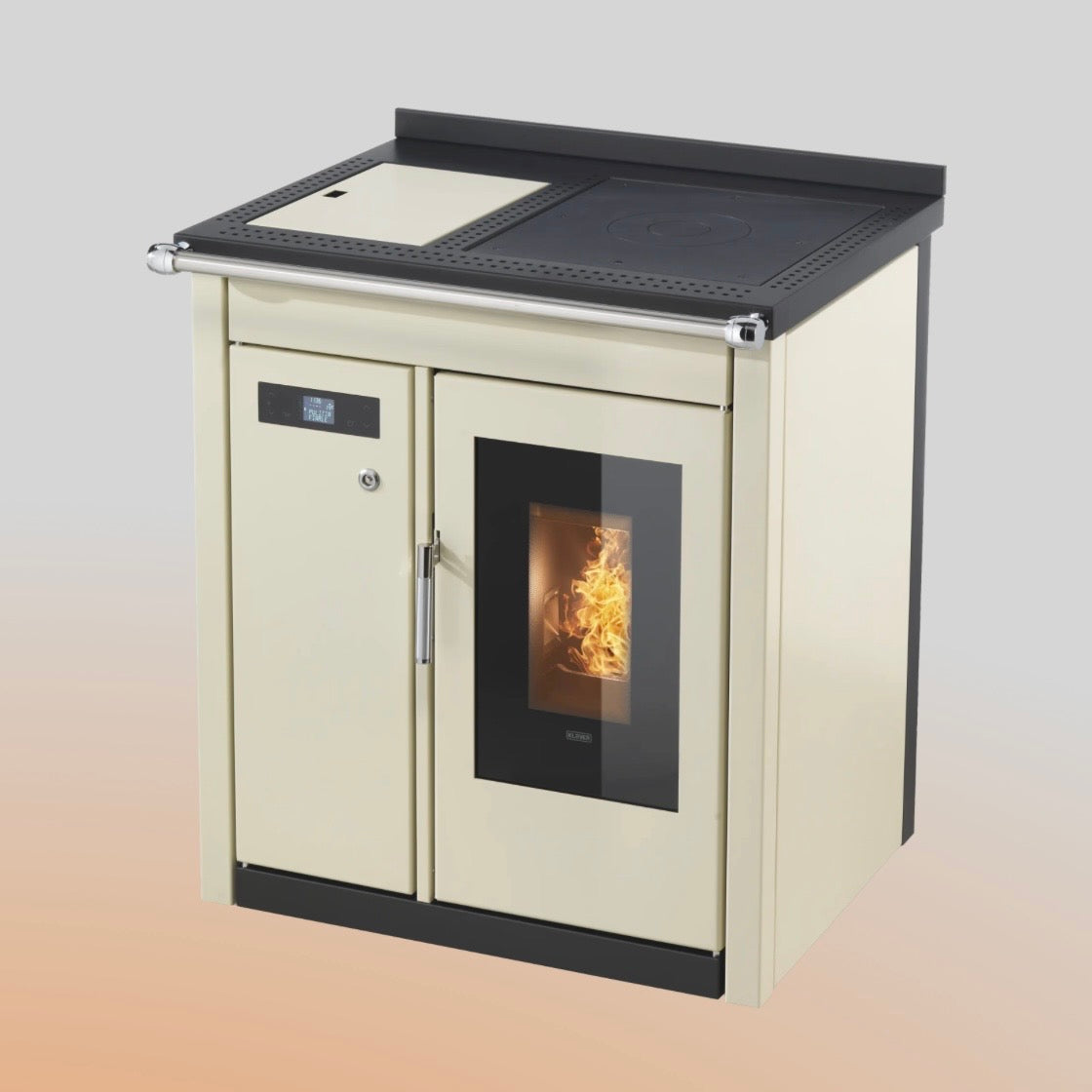 Termostufa a pellet Klover SMART 80 BT con pannello di controllo digitale e design moderno, visibile in immagine.