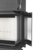 Caminetto a legna Klover Orion 800 con apertura laterale del vetro, design moderno e struttura in acciaio nero.