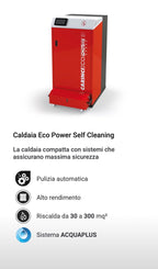 Caldaia a pellet Carinci Eco Power Self Cleaning, vista frontale con pannello di controllo e tubo di scarico