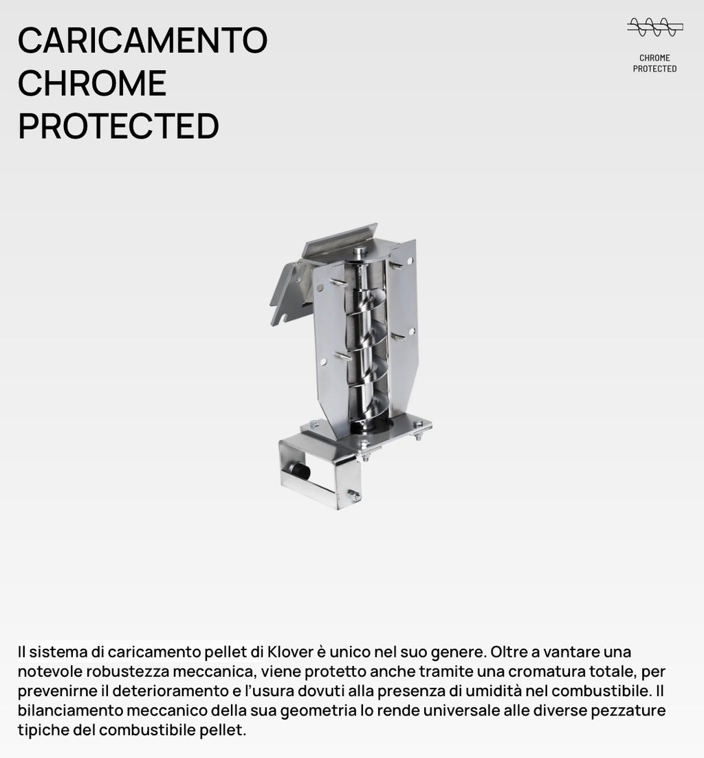 Stufa ibrida Klover Bi-Fire Mid 17 con apertura a vetro per legna e pellet, angolare, moderna e funzionale.