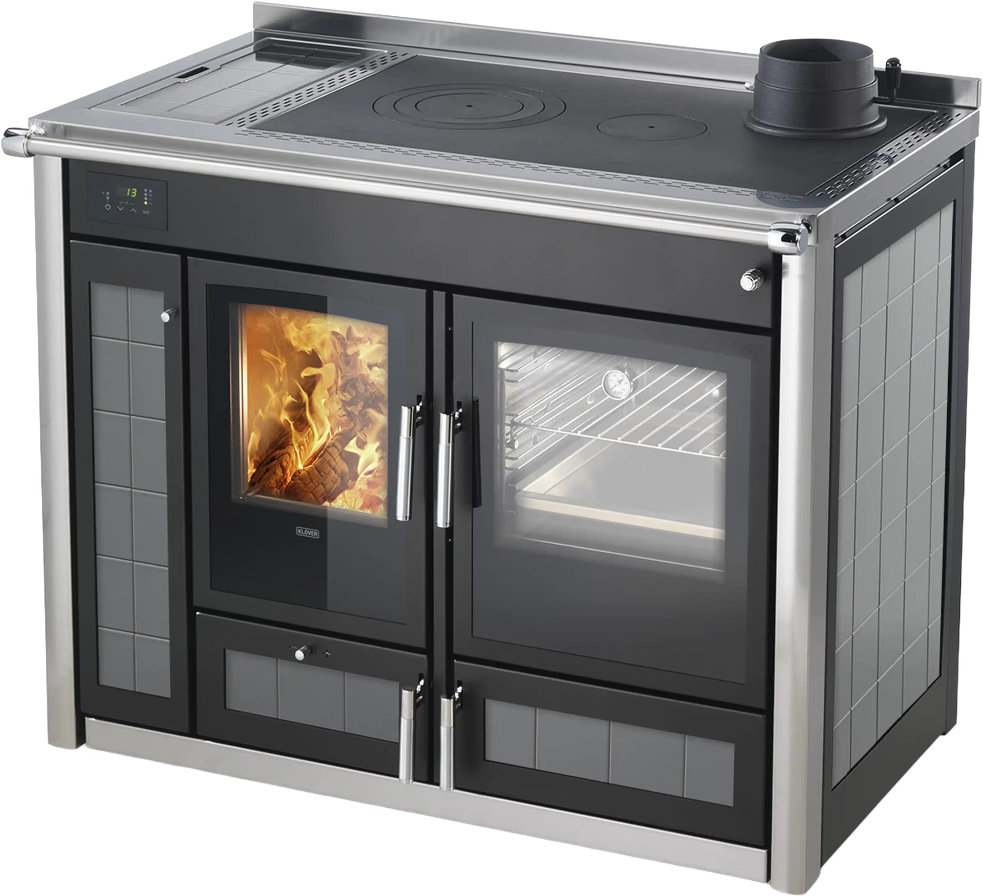 Stufa a legna Klover Altea Plus con forno in acciaio silver, design trequarti, vista frontale con porta e pannello di controllo.
