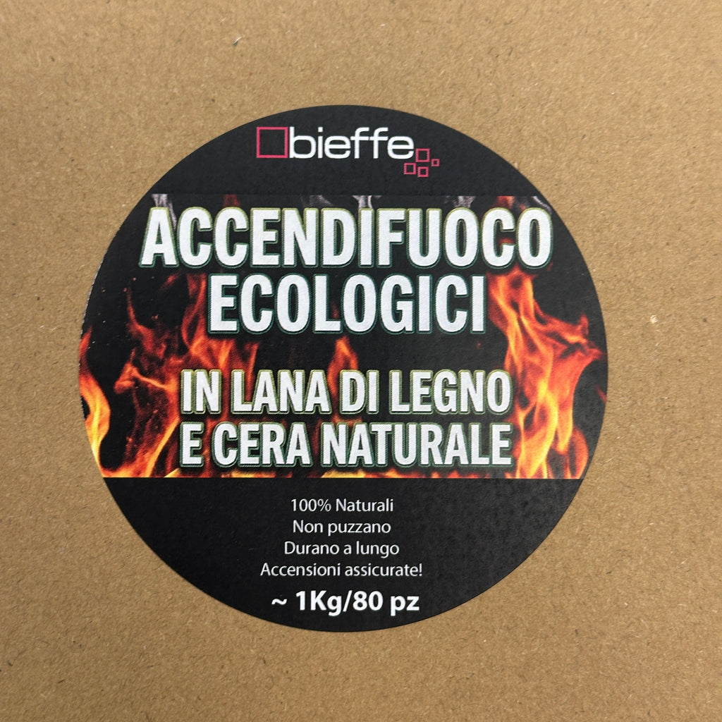 Accendifuoco Bieffe Shop da 1kg, 80 pezzi, accendifuoco pratici e sicuri, visibili in contenitore con pezzi pronti per l'uso.