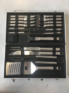 Set di attrezzi per barbecue Bieffe Shop, valigetta con 18 strumenti in inox professionale, accessori per griglia e grill.
