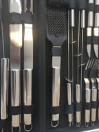 Set di 18 attrezzi per barbecue in acciaio inox, valigetta professionale per accessori BBQ Bieffe Shop.
