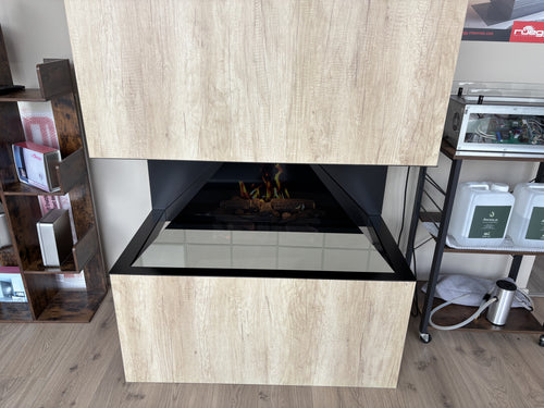 Camino elettrico Bieffe Shop Ambient Fire, usato in ottime condizioni, con display e fiamme artificiali realistiche.