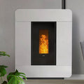 Termostufa a pellet Klover Diva Slim con design compatto e moderno, vista frontale con pannello di controllo.