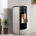 Termostufa a pellet Klover Style 180S Plus con porta in vetro e pannello di controllo digitale, vista frontale