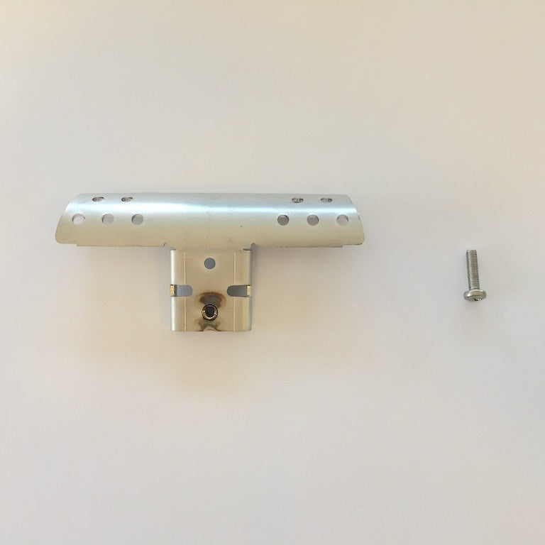 Deflettore interno per braciere Piazzetta, accessori e ricambi originali, in metallo con superficie liscia e foro centrale.