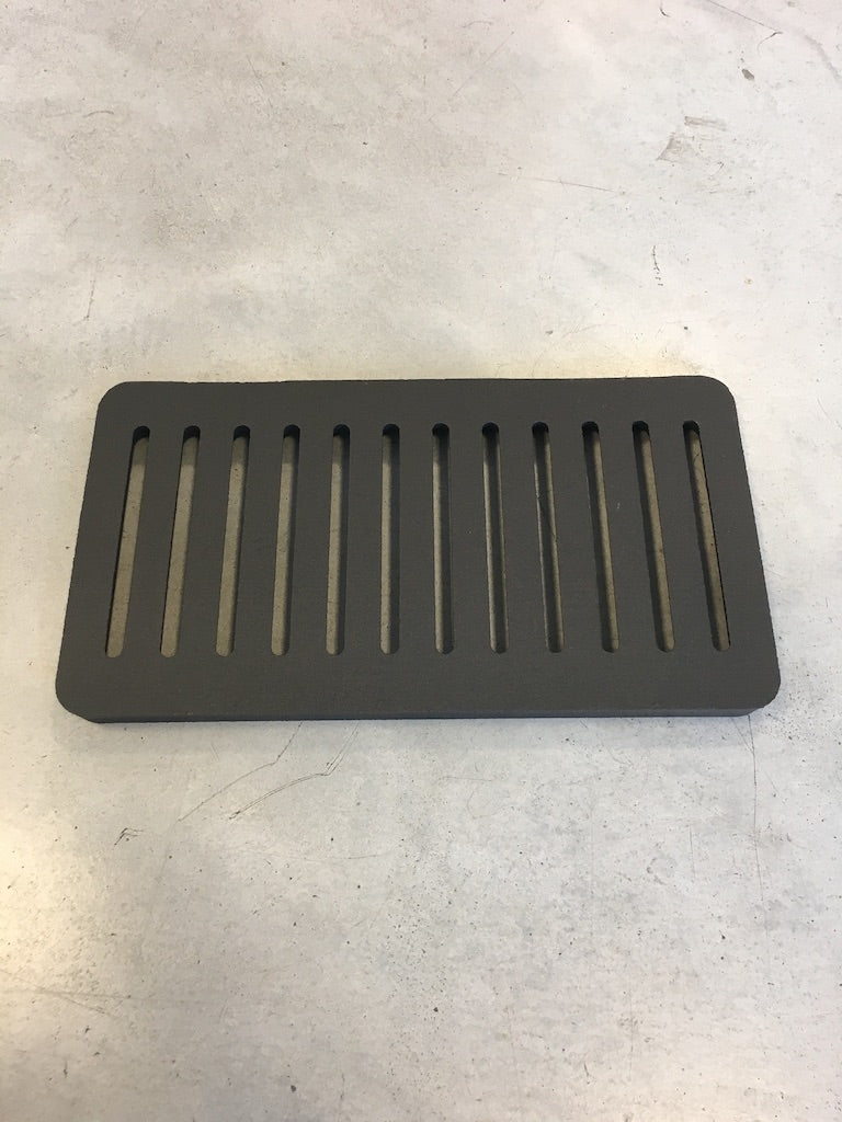 Griglia per caminetti Piazzetta HT, accessori e ricambi in acciaio, con rete resistente e design funzionale.