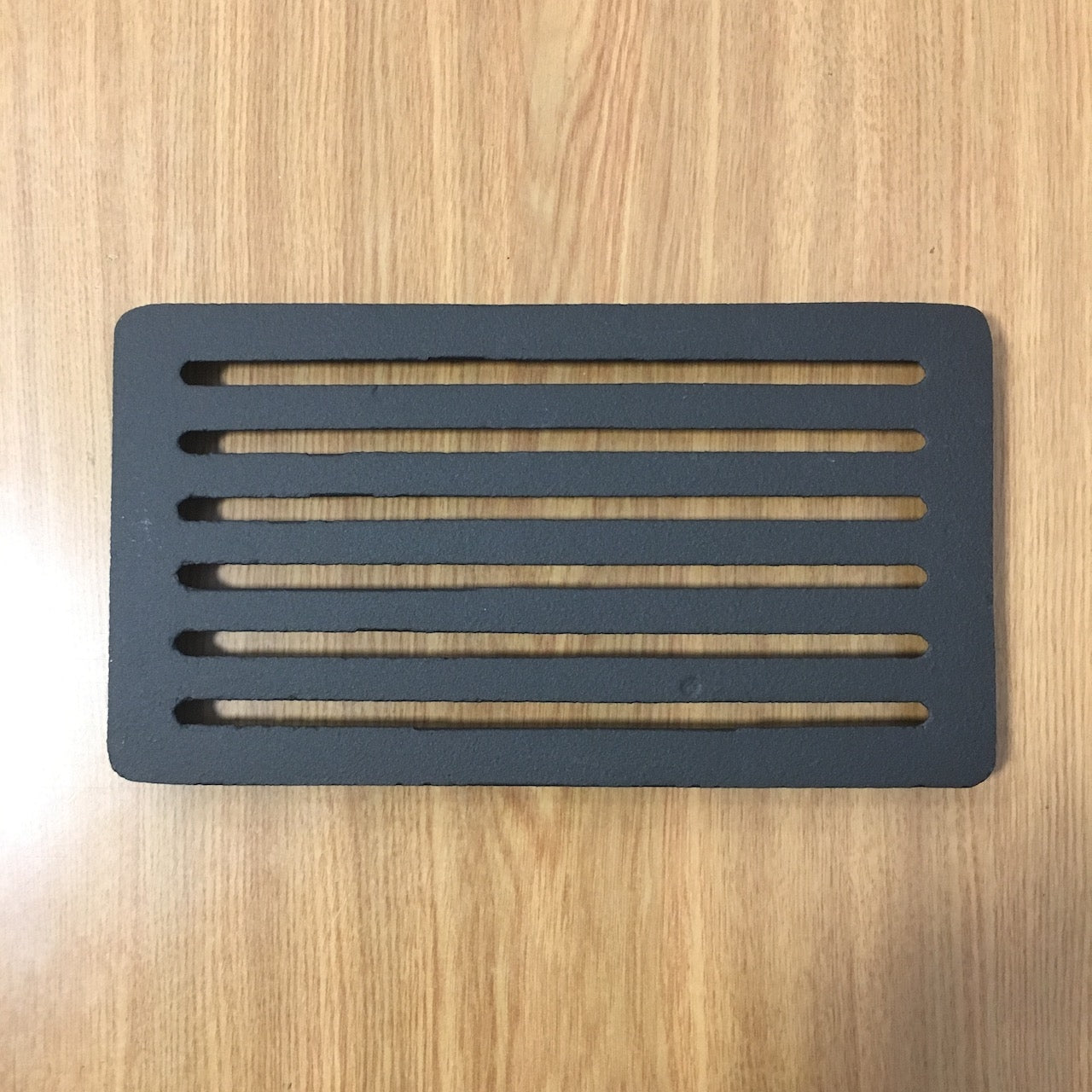 Griglia per caminetto Piazzetta HT, accessori e ricambi in acciaio, con design resistente e funzionale per caminetti Piazzetta.