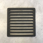 Griglia Piazzetta 20x20 in acciaio per accessori e ricambi, con dettagli e finiture robuste e resistenti.
