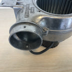 Raccordo a Y per ventilatore Multifuoco System di Piazzetta, accessori e ricambi, mostra il componente in plastica nera.