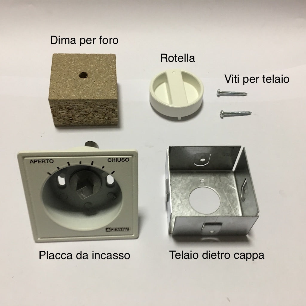 Registro fumi Piazzetta, elemento di comando per accessori e ricambi, con manopola e raccordi in vista.