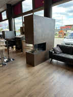Caminetto a gas Piazzetta Bellfires Room Divider Medium 3 con struttura moderna e design elegante.