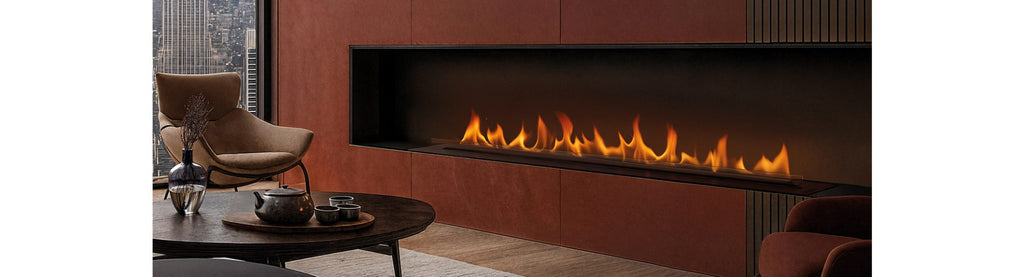 Bruciatore a bioetanolo Planika FLA4, modello 590, con design elegante e superficie in vetro resistente.