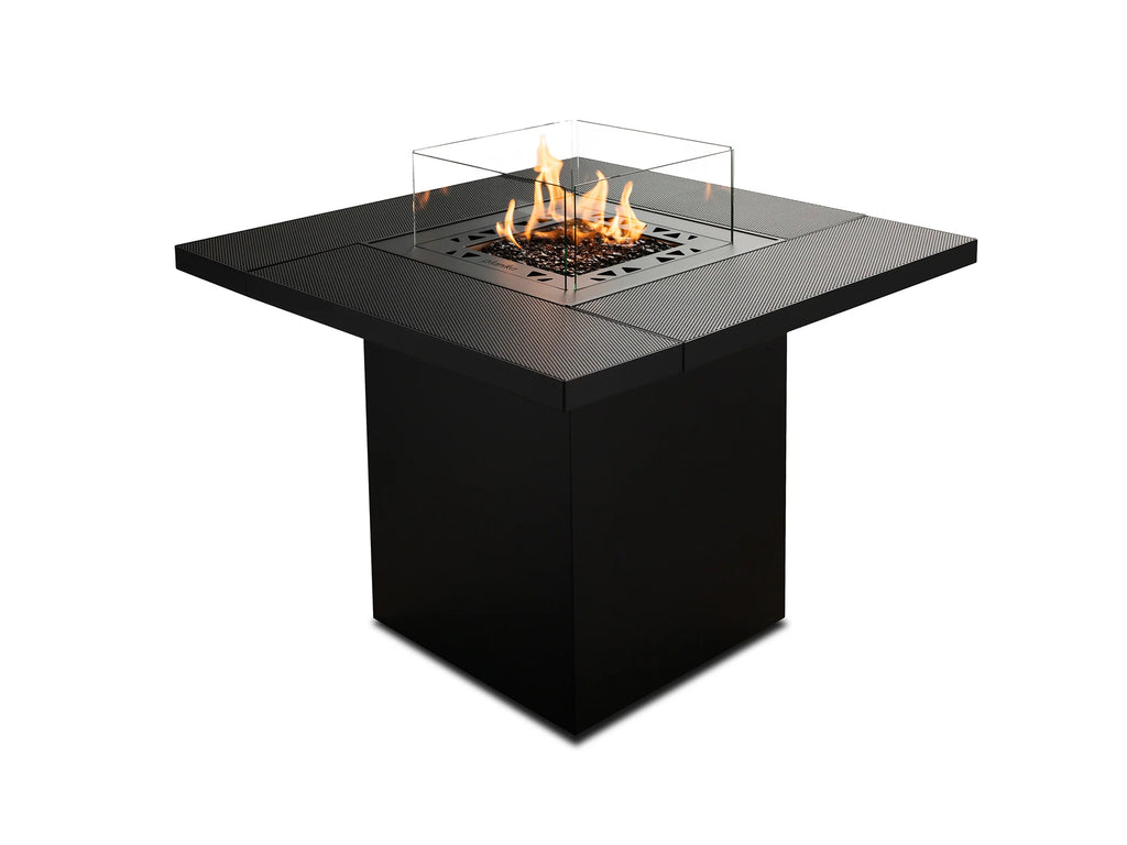 Caminetto a gas Planika Square Table con design moderno, struttura quadrata in metallo e vetro, ideale per ambienti eleganti.