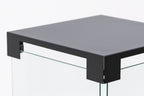 Caminetto a gas Planika Faro nero, elegante e moderno, con design compatto e finitura liscia, ideale per ambienti domestici.