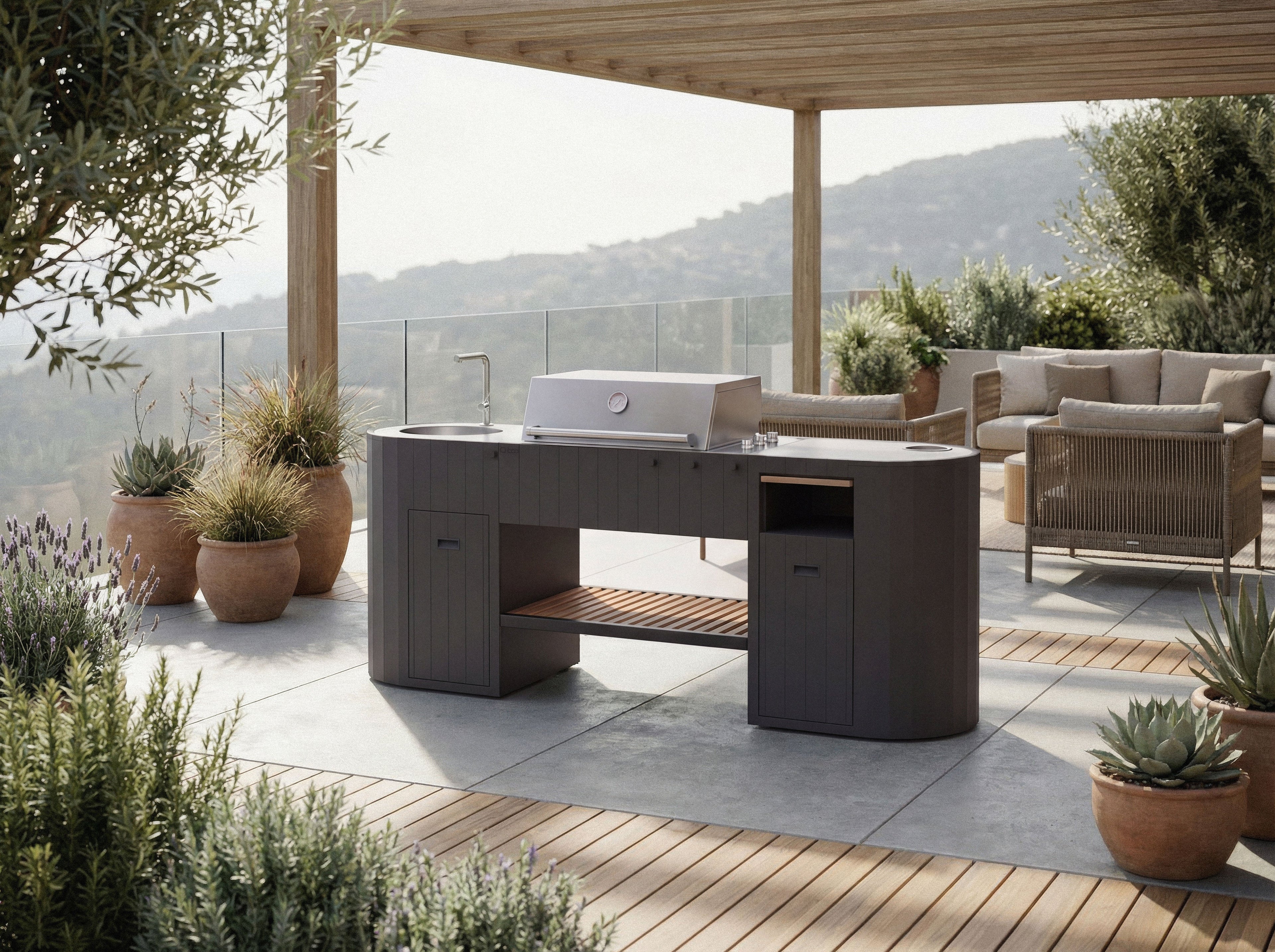 Cucina da esterno Planika OVO GL con barbecue, struttura in acciaio e superficie di lavoro in pietra naturale.