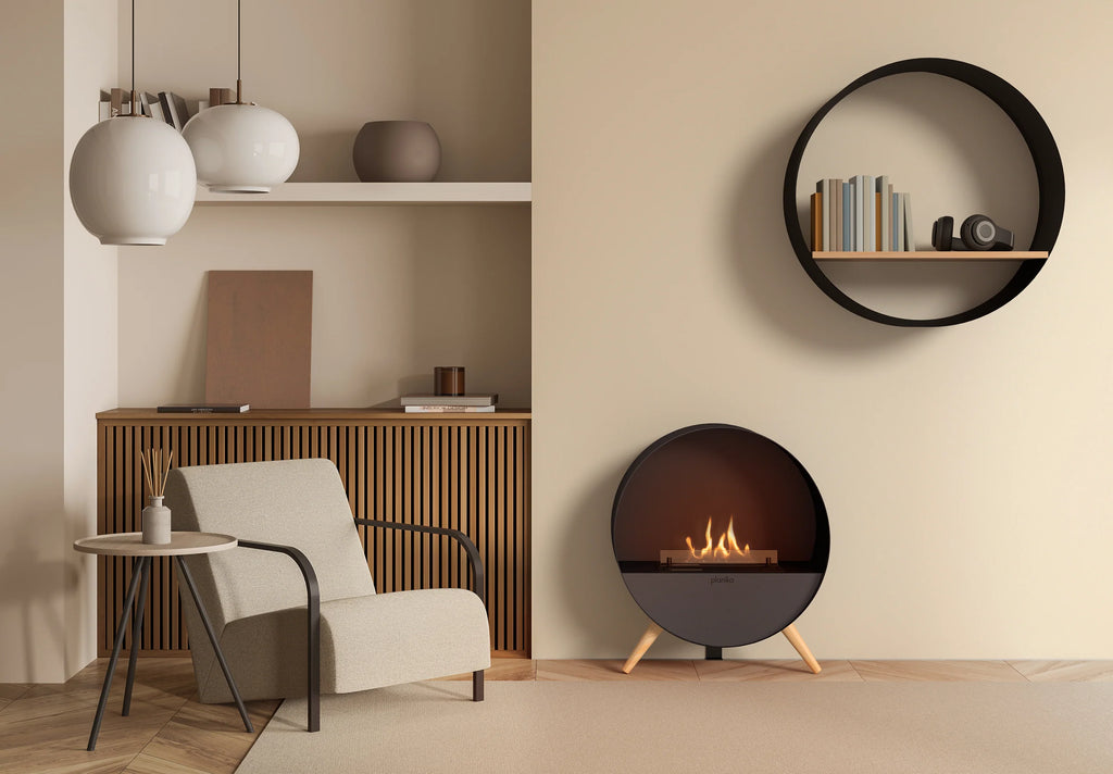 Stufa a bioetanolo Planika Bubble con design moderno e vetro trasparente, ideale per riscaldare con stile.