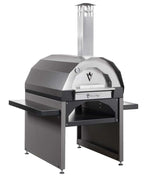 Forno a legna Vulcano Fire per pizza grande in grigio, con porta d'ingresso e camino, ideale per cottura tradizionale.