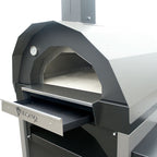 Forno a legna Vulcano Fire Pizza Piccolo in grigio, compatto e ideale per cotture di pizza casalinga.